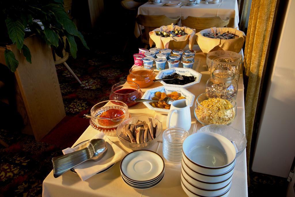 Hotel Tannerhof Мерано Экстерьер фото